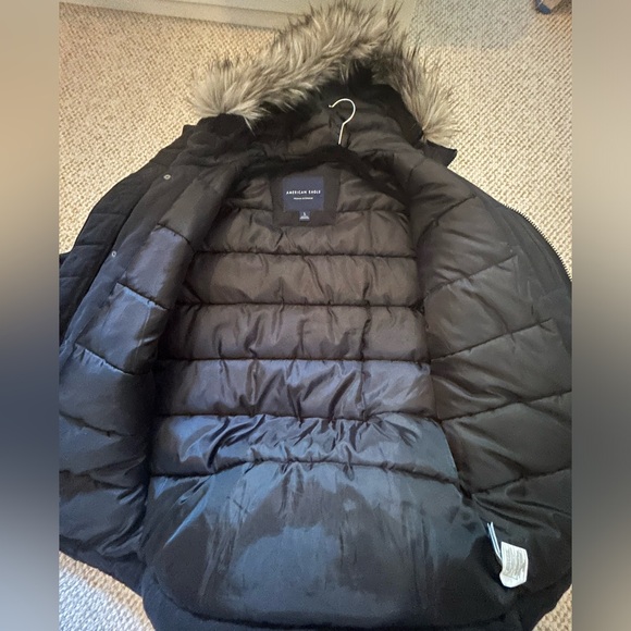 American Eagle Premium Outerwear Size Large Thick Jacket with Fur Hood - Picture 2 of 4